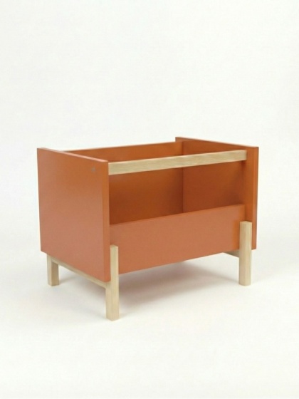 SIMPLBOX (6.0) - pomarańczowa, ceglana skrzynka z elementami z litego drewna do pionowego składowania