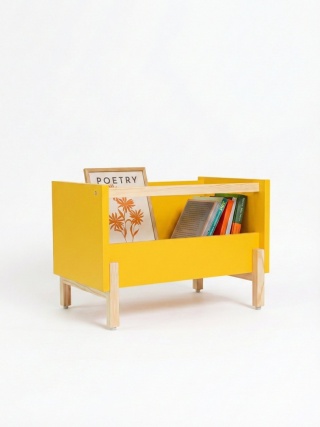 SIMPLBOX 6.0 - skrzynka na drewnianych nóżkach do pionowego składowania / sztaplowania, żółta