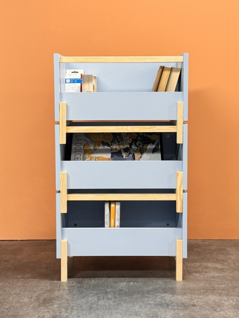 SIMPLBOX (6.0) - zielona skrzynka na drewnianych nóżkach do pionowego składowania