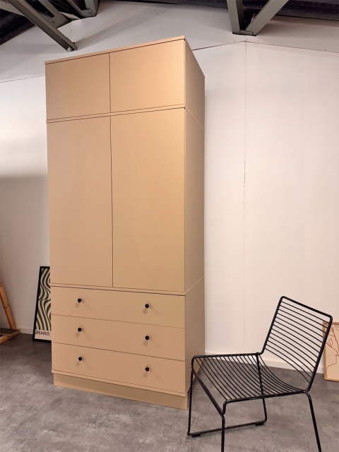 Dwudrzwiowa szafa z nadstawką | szerokie szuflady | KONFIGURATOR | na wymiar - SZ-MODEL (3.1/2)