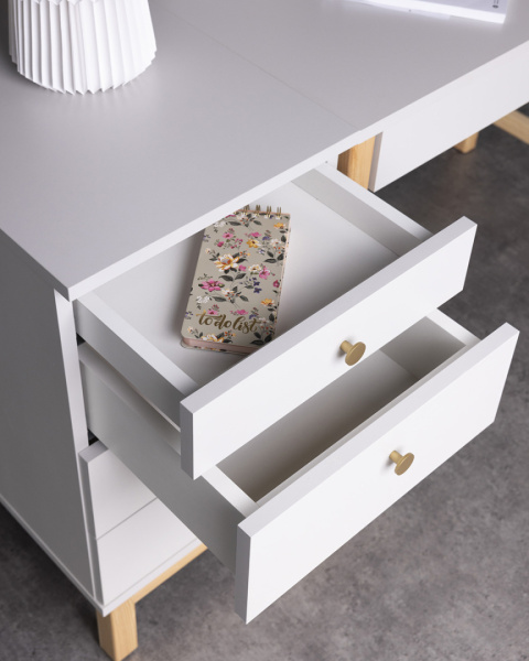 B+D-MODEL - zestaw: biurko z dwiema szufladami z dostawką w trzech opcjach wyposażenia. Wybierz rozmiar, kolor lub dekor B+D-MODEL - zestaw: biurko z dwiema szufladami z dostawką w trzech opcjach wyposażenia. Wybierz rozmiar, kolor lub dekor